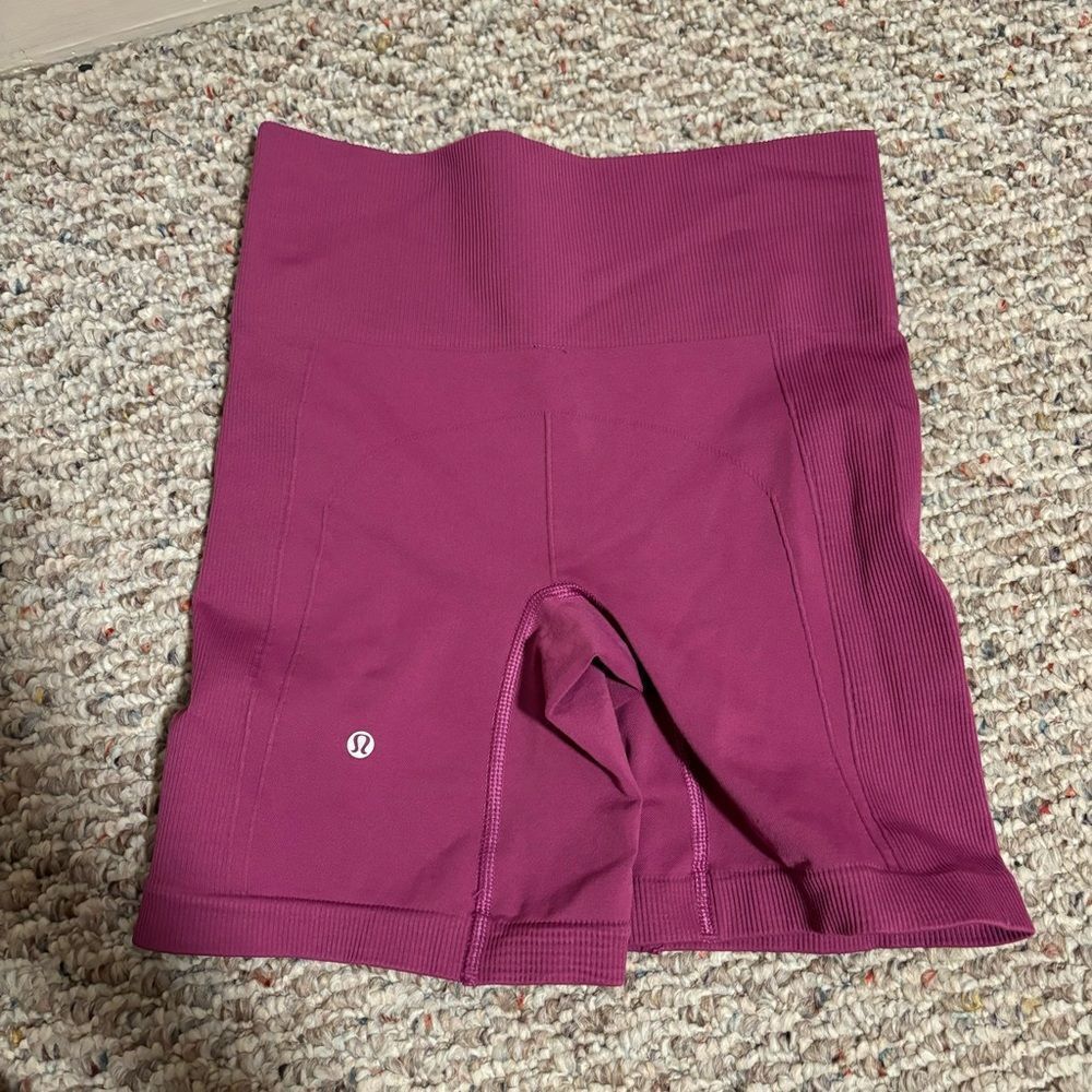 Lululemon Sculpt Short Ultra Violet- Size Small